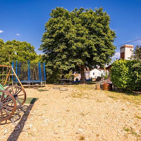Villa Hrustika - Heated Pool, Jacuzzi & Sauna Gabonjin Kültér fotó