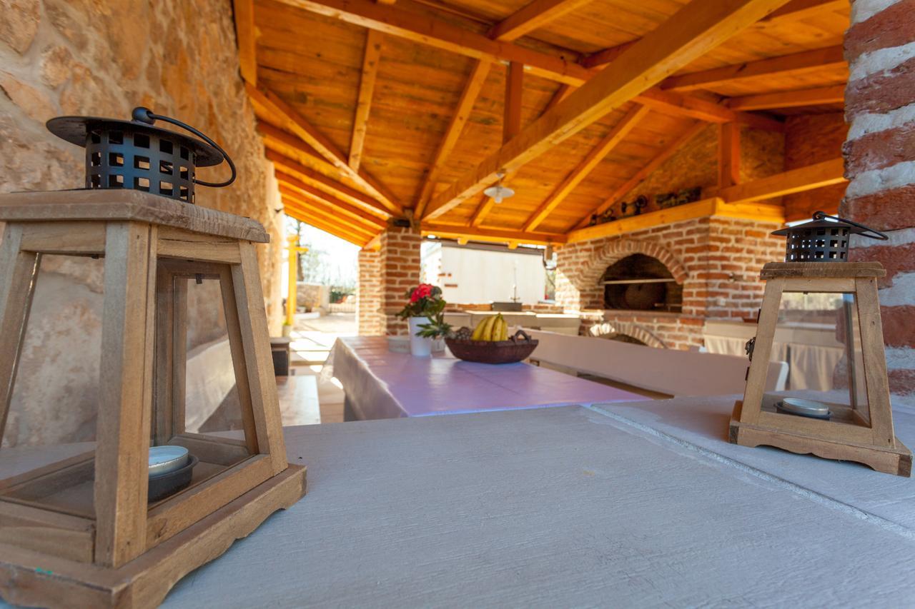 Villa Hrustika - Heated Pool, Jacuzzi & Sauna Gabonjin Kültér fotó