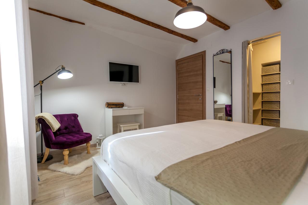 Villa Hrustika - Heated Pool, Jacuzzi & Sauna Gabonjin Kültér fotó