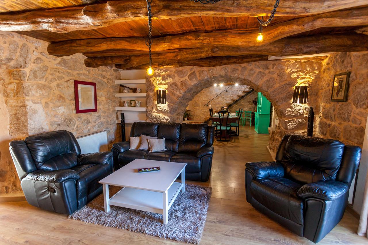 Villa Hrustika - Heated Pool, Jacuzzi & Sauna Gabonjin Kültér fotó