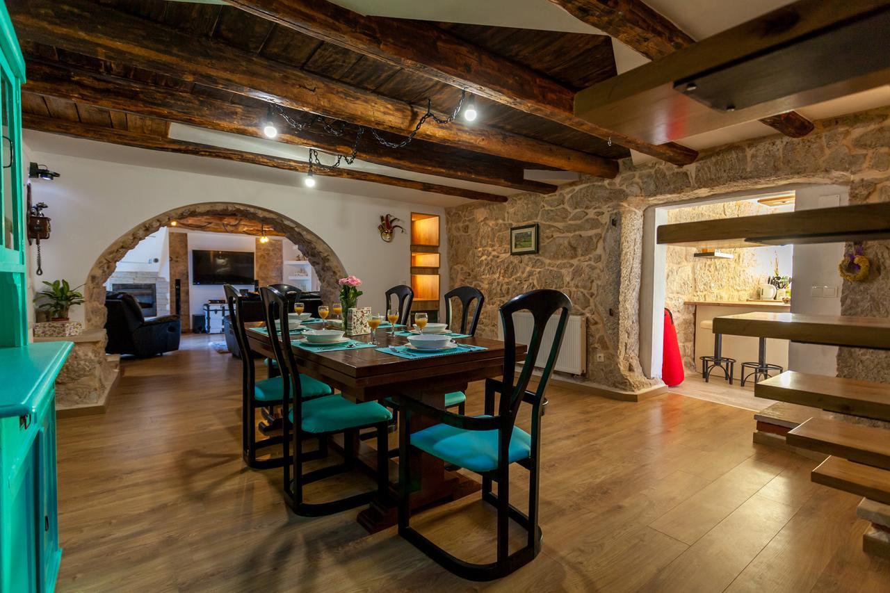 Villa Hrustika - Heated Pool, Jacuzzi & Sauna Gabonjin Kültér fotó